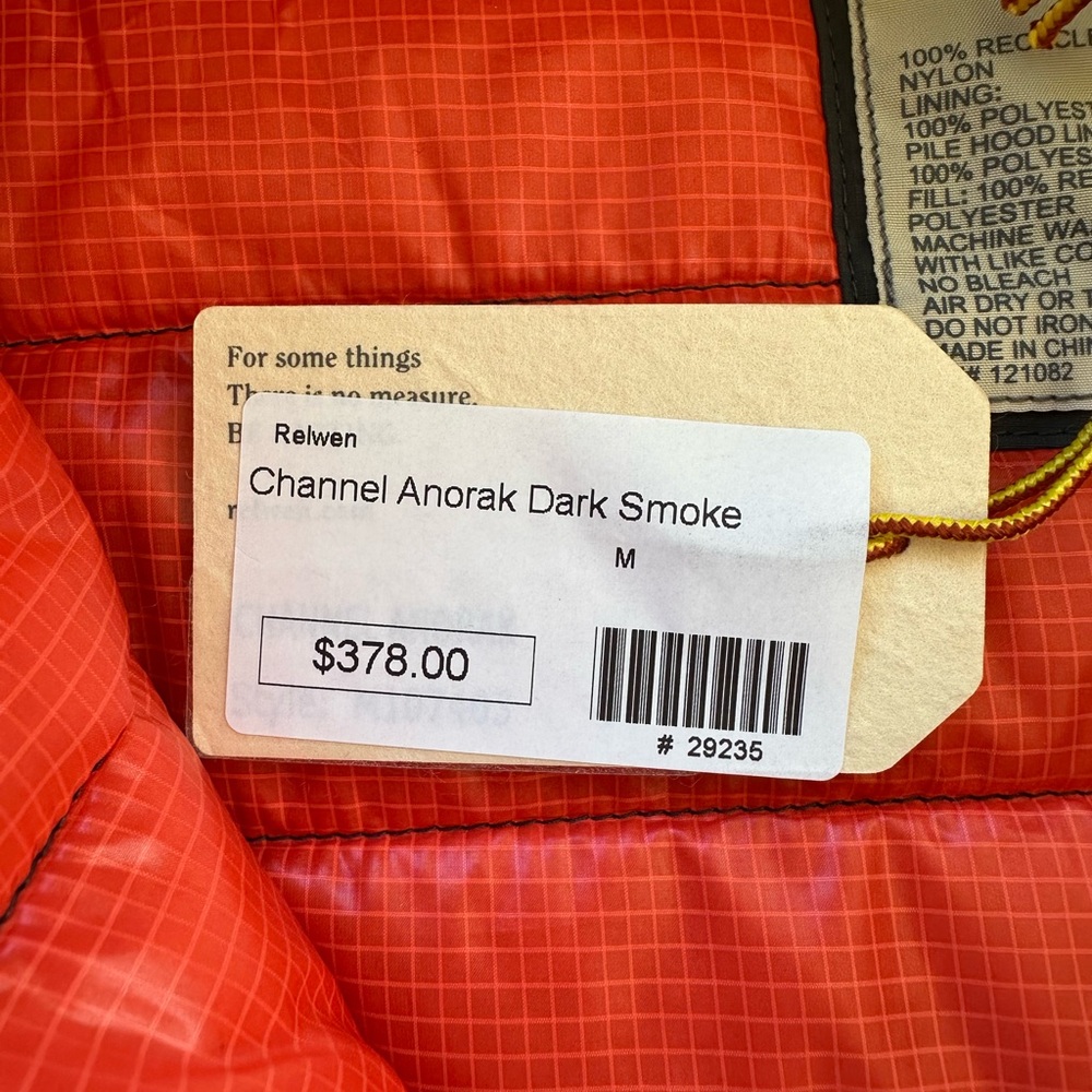 Relwen Channel Anorak in Dark Smoke - Picture 5 of 9
